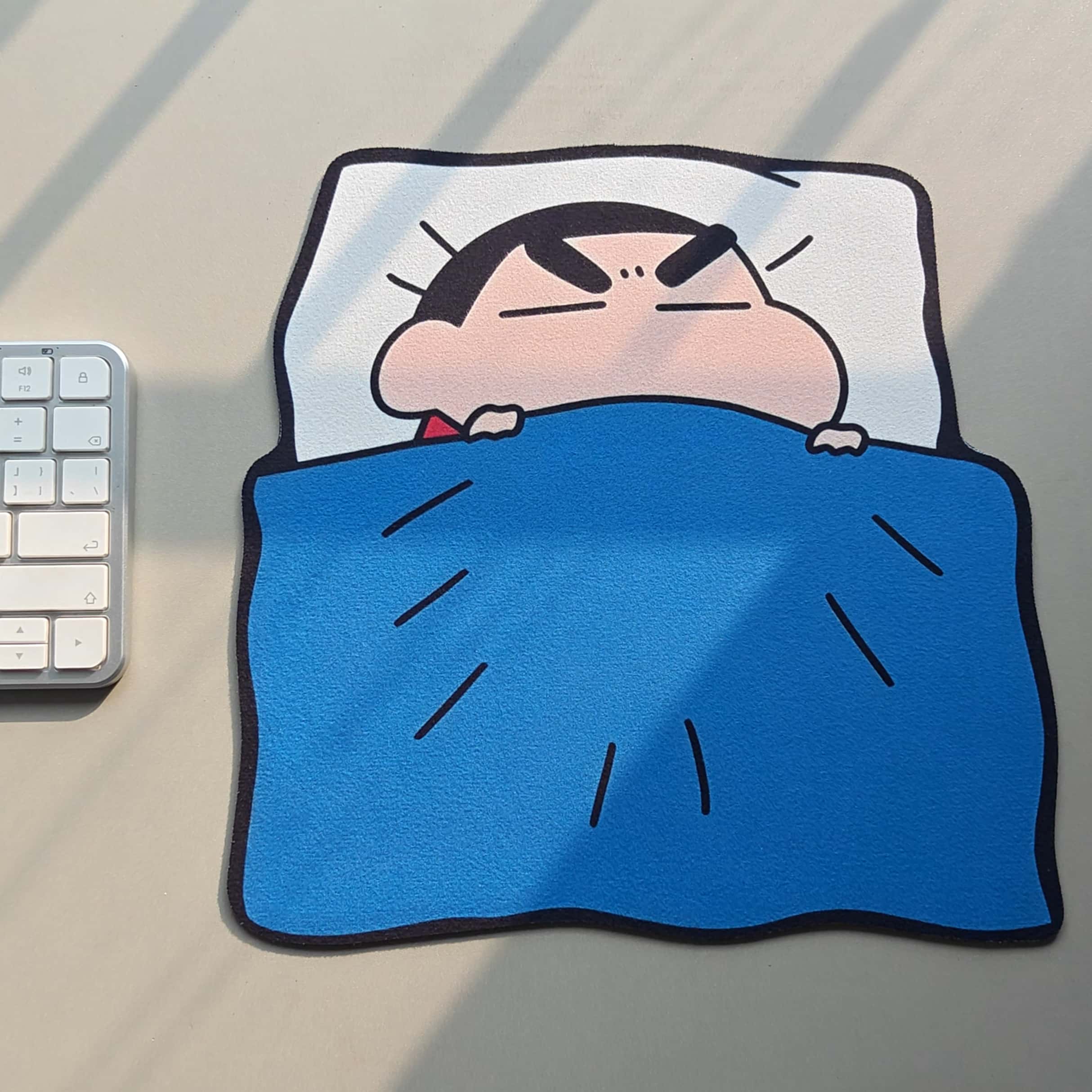 Stationery Office - แผ่นรองเมาส์ลายการ์ตูน Crayon Shinchan น่ารัก ลดราคาพิเศษ ฐานยางกันลื่น