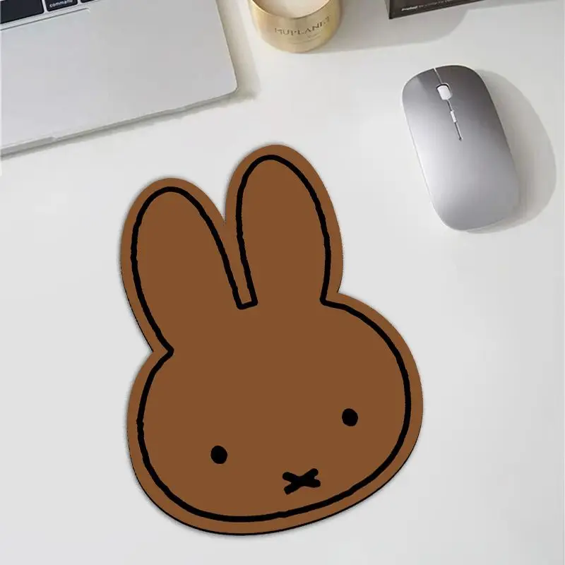 แผ่นรองเมาส์รูปกระต่ายมิฟฟี่น่ - Stationery Office บทวิจารณ์และราคา